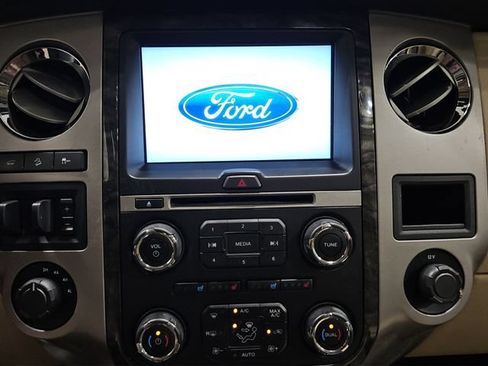 Used 2015 Ford Expedition EL Limited w/ Equipment Group 301A AWD/4WD image 16