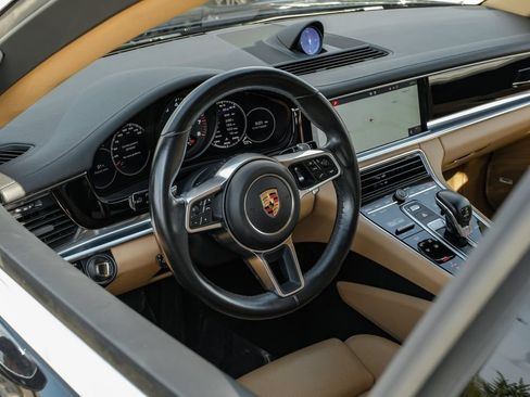 Used 2019 Porsche Panamera 4 AWD/4WD image 14