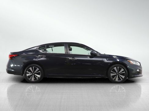 Used 2021 Nissan Altima 2.5 SV image 6
