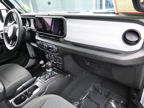 Used 2024 Jeep Wrangler Sport S AWD/4WD image 40