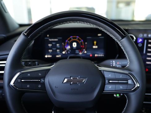 New 2026 Chevrolet Traverse Z71 w/ Enhanced Driving Package image 11