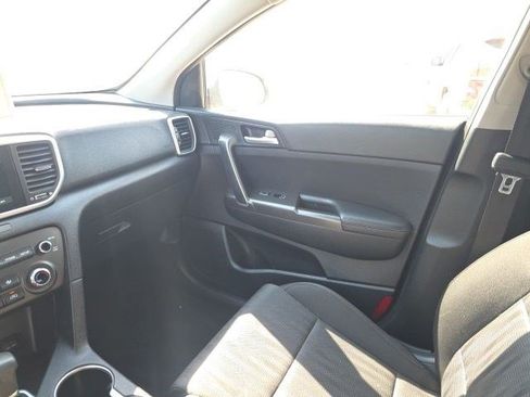 Used 2020 Kia Sportage LX AWD/4WD image 22