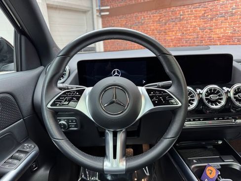 Certified 2024 Mercedes-Benz GLA 250 4MATIC image 18