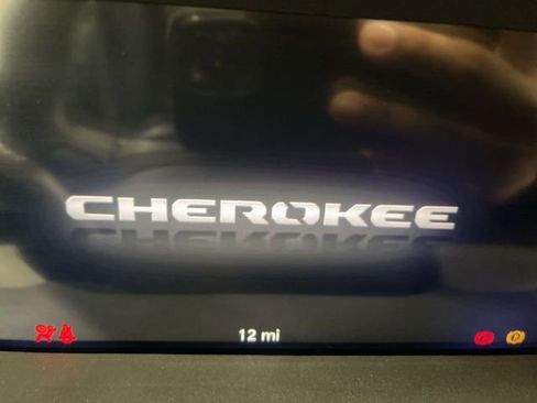 New 2026 Jeep Cherokee Limited image 34