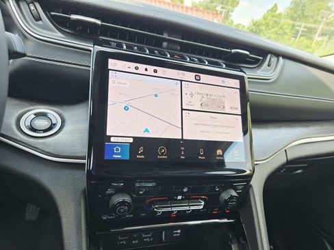 Used 2023 Jeep Grand Cherokee L Limited AWD/4WD image 26
