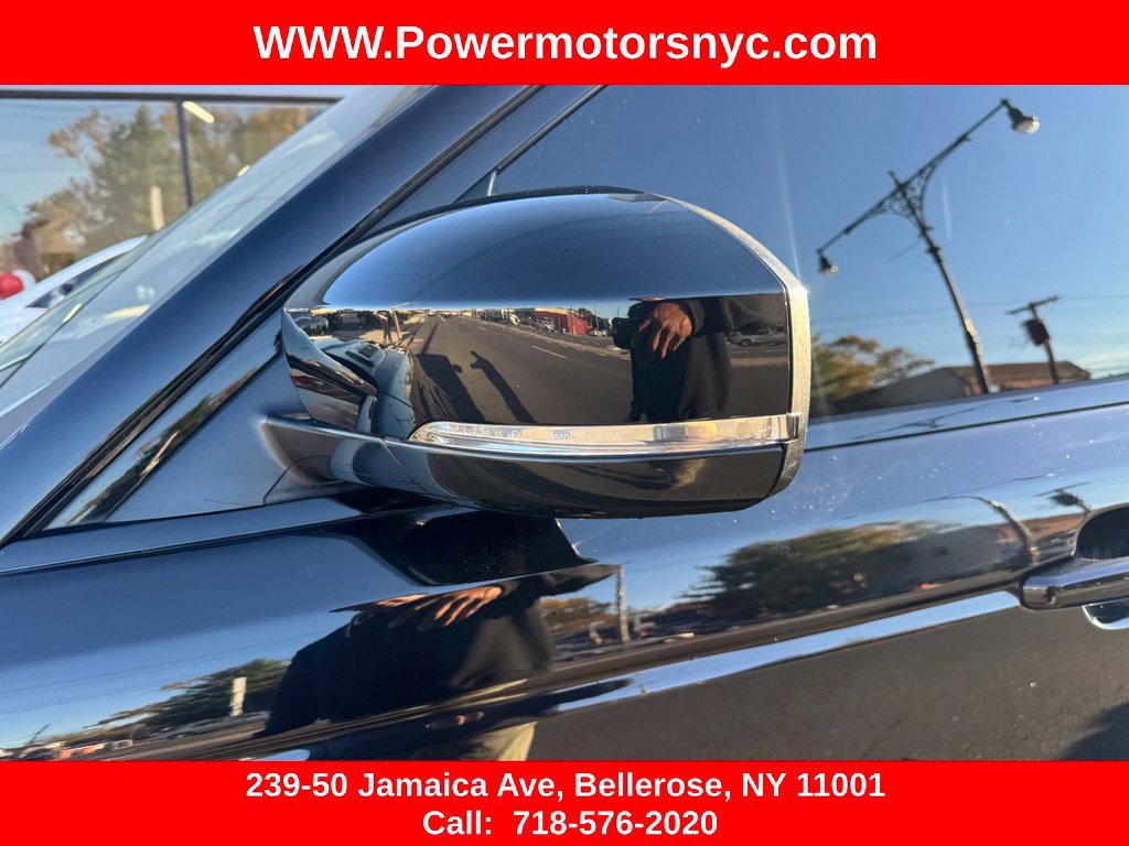 Used 2017 Land Rover Range Rover Sport SE AWD/4WD image 10