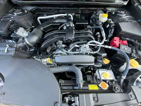 Certified 2025 Subaru Outback Limited AWD/4WD image 12
