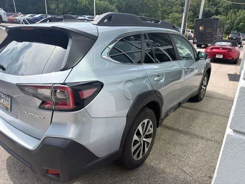 Used 2024 Subaru Outback Premium AWD/4WD image 8