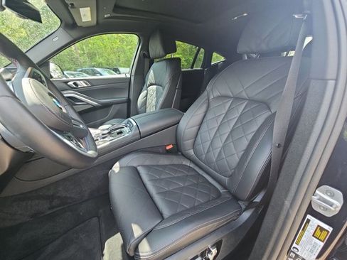 Used 2025 BMW X6 M60i image 16