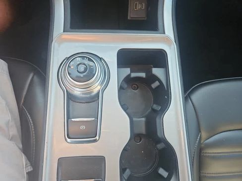 Certified 2024 Ford Edge SEL AWD/4WD image 18
