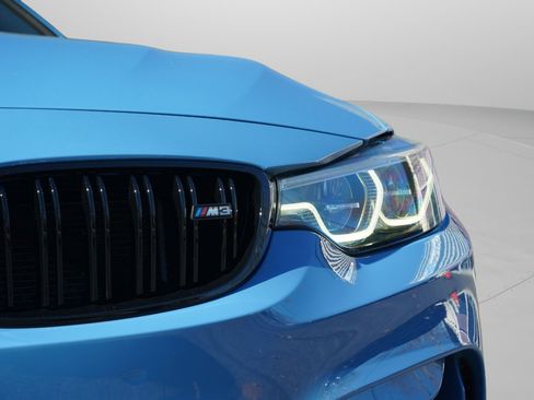 Used 2018 BMW M3 image 25