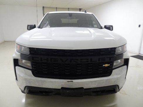 Used 2021 Chevrolet Silverado 1500 W/T w/ WT Value Package AWD/4WD image 2