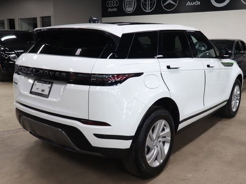 Used 2025 Land Rover Range Rover Evoque S image 5