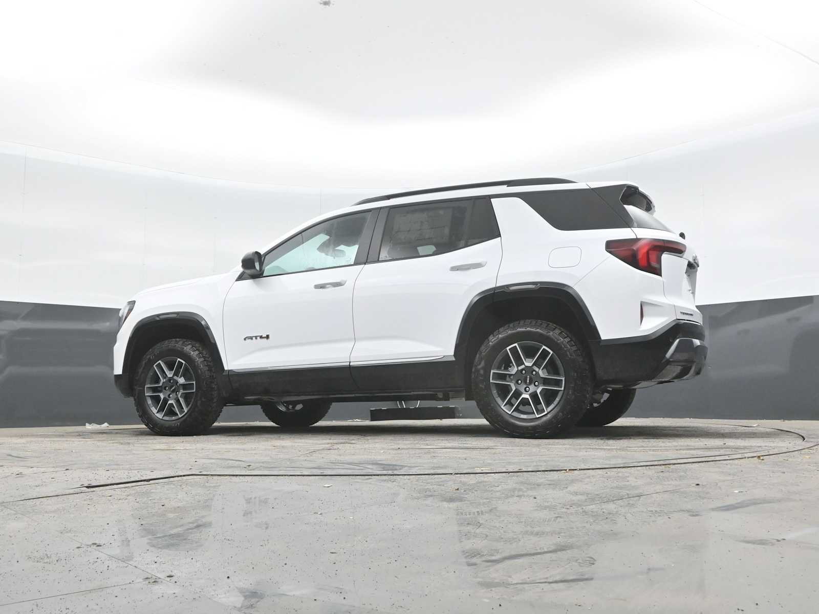 New 2027 GMC Terrain AT4 AWD/4WD image 39