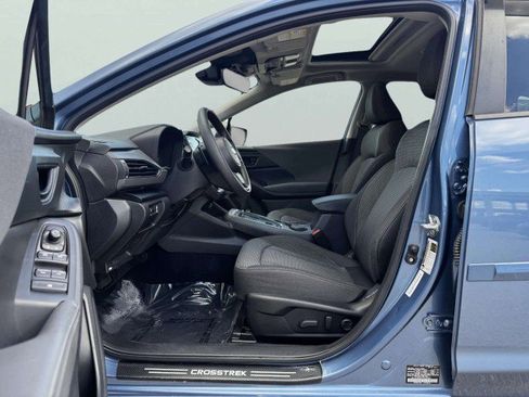 Used 2024 Subaru Crosstrek 2.0i Premium image 18