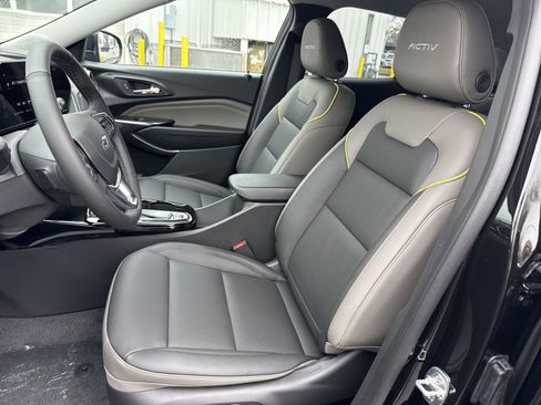 New 2026 Chevrolet Trax ACTIV w/ Driver Confidence Package image 12