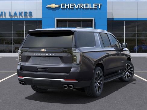 New 2025 Chevrolet Suburban High Country image 4