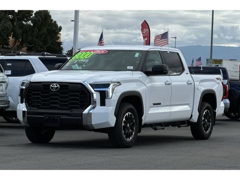 New 2026 Toyota Tundra SR5 AWD/4WD image 8