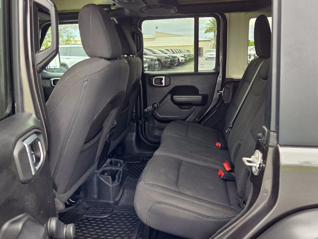 Used 2022 Jeep Wrangler Unlimited Sport AWD/4WD image 10