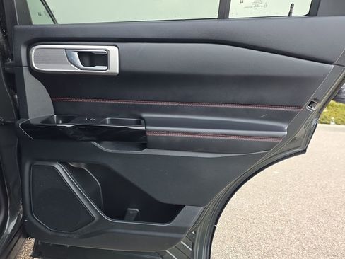 Used 2024 Ford Explorer ST-Line w/ Class IV Trailer Tow Package image 35