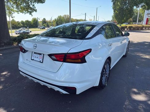 New 2025 Nissan Altima 2.5 SV image 6