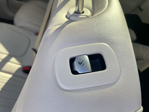 Used 2023 Mercedes-Benz EQS 580 4MATIC SUV image 53