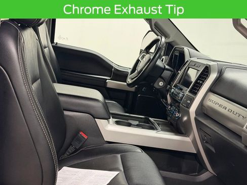 Used 2021 Ford F250 Lariat w/ Chrome Package image 27