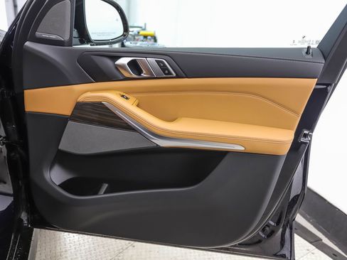 New 2026 BMW X5 xDrive40i w/ M Sport Package image 30