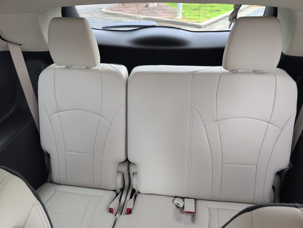 Used 2023 Buick Enclave Essence w/ LPO, Floor Liner Package FWD image 34