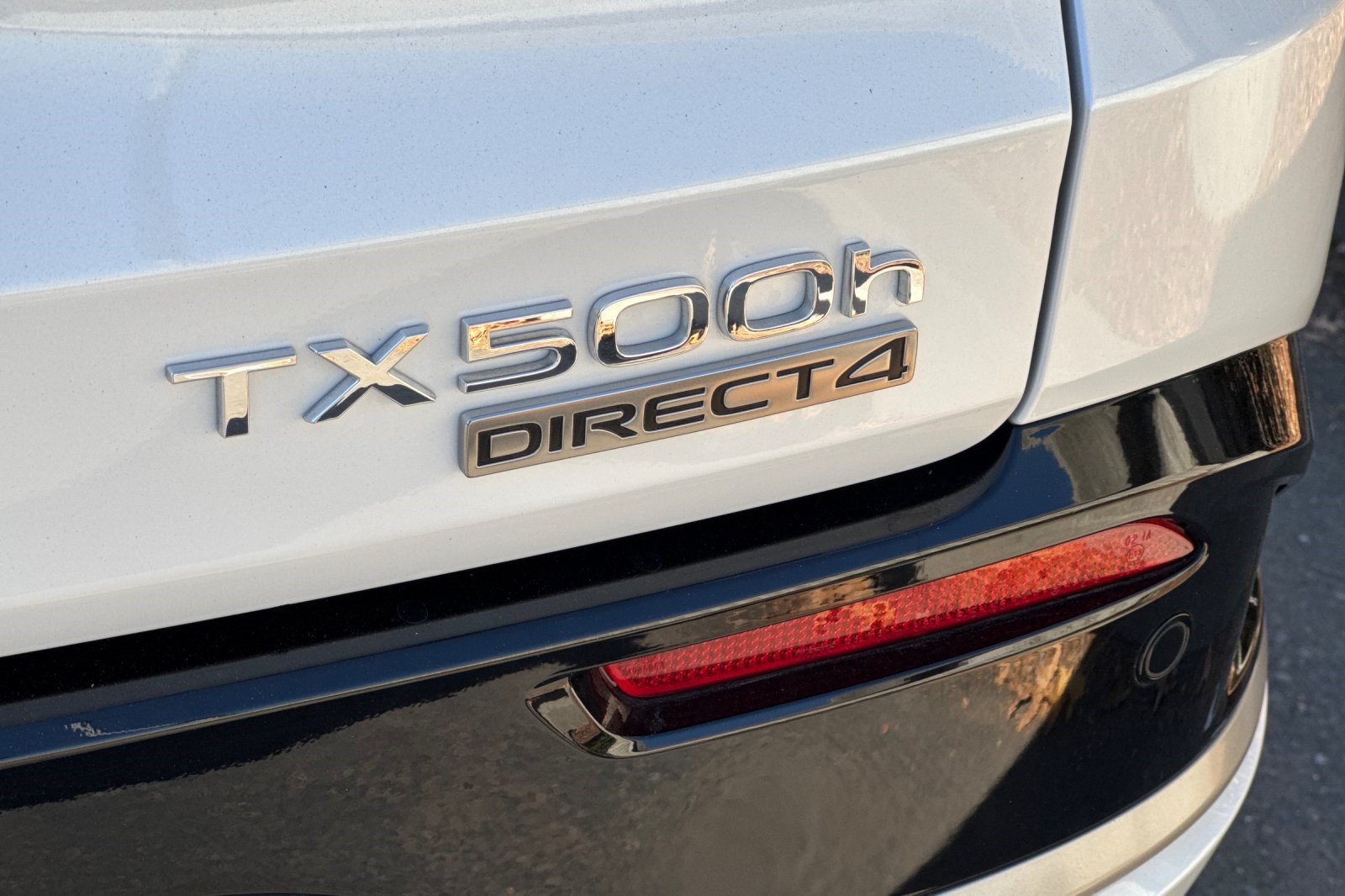 Used 2025 Lexus TX 500h AWD w/ Technology Package image 40