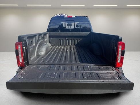 New 2026 Ford F250 XLT w/ XLT Premium Package AWD/4WD image 7