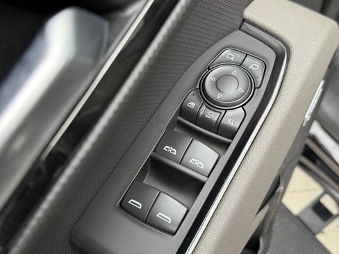 Used 2025 Chevrolet Silverado 2500 ZR2 w/ Technology Package image 25