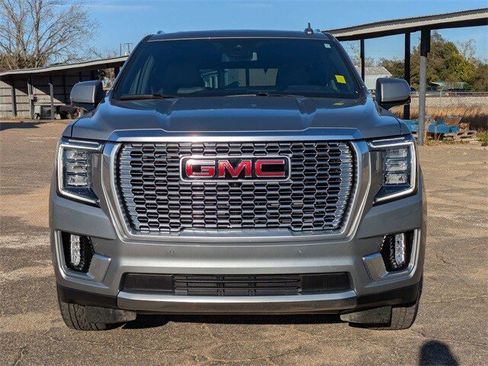 Used 2023 GMC Yukon Denali image 9