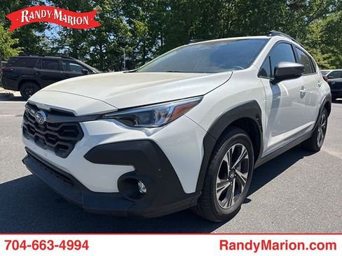 Used 2025 Subaru Crosstrek 2.0i Premium image 1