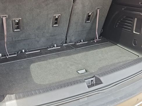 Used 2025 Buick Enclave Preferred FWD image 23