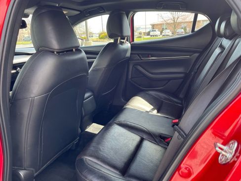 Used 2019 MAZDA MAZDA3 Premium Package image 11