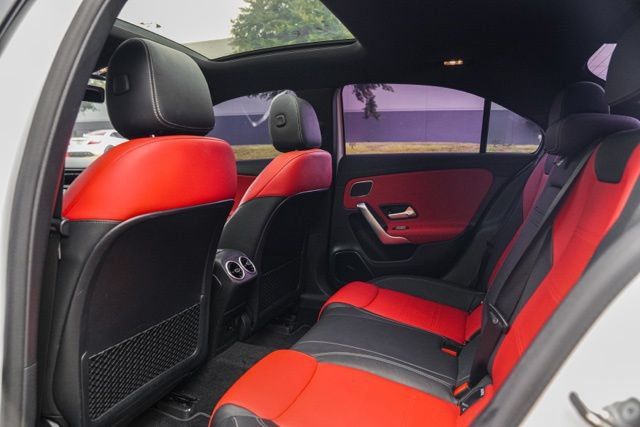 Used 2021 Mercedes-Benz A 35 AMG 4MATIC image 38