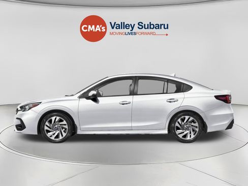 Used 2025 Subaru Legacy Limited AWD/4WD image 2
