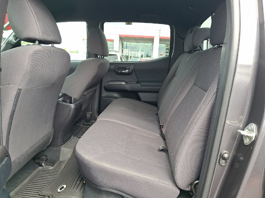 Certified 2016 Toyota Tacoma TRD Sport w/ Towing Package AWD/4WD image 10