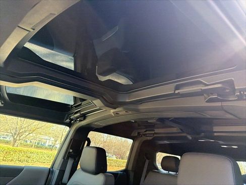 Used 2024 GMC Hummer EV 2X image 21