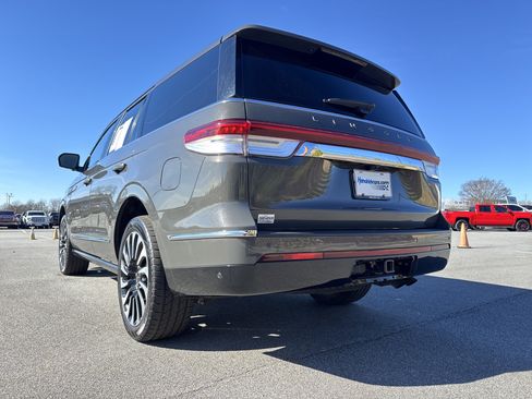 Used 2022 Lincoln Navigator Black Label image 8