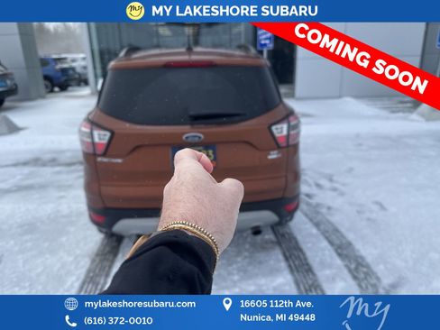 Used 2017 Ford Escape SE w/ Equipment Group 201A image 7