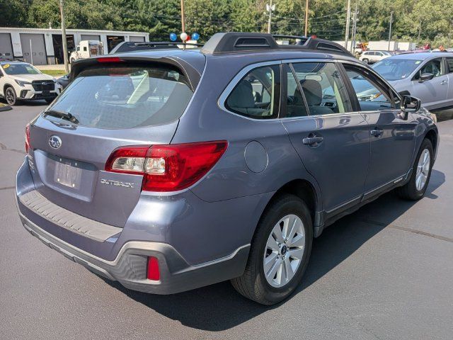 Used 2018 Subaru Outback 2.5i AWD/4WD image 3