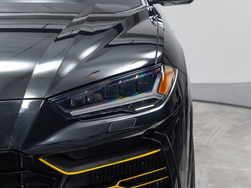 Used 2019 Lamborghini Urus AWD/4WD image 70