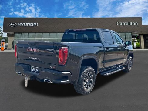 Used 2024 GMC Sierra 1500 AT4 w/ Technology Package AWD/4WD image 5