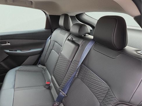 New 2026 Nissan Leaf Platinum+ image 9