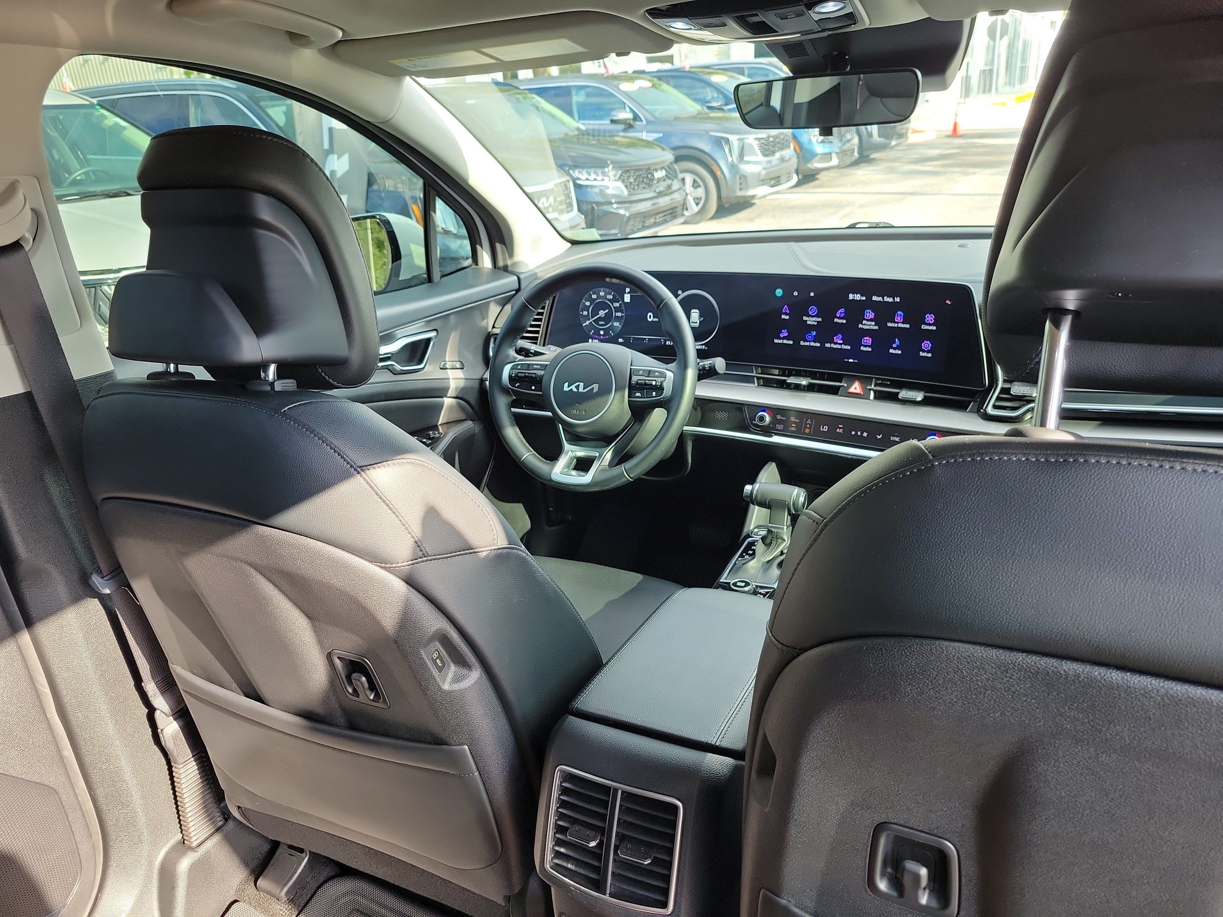 Certified 2024 Kia Sportage SX FWD image 12