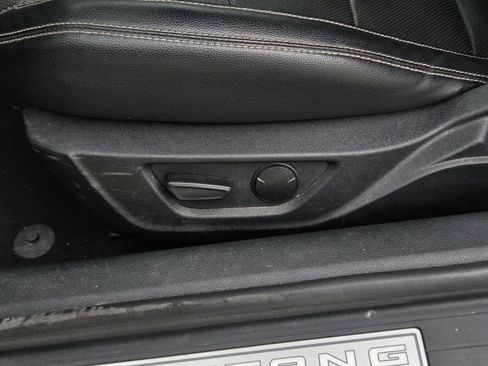 Used 2021 Ford Mustang GT Premium RWD image 14