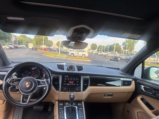 Used 2018 Porsche Macan AWD/4WD image 16