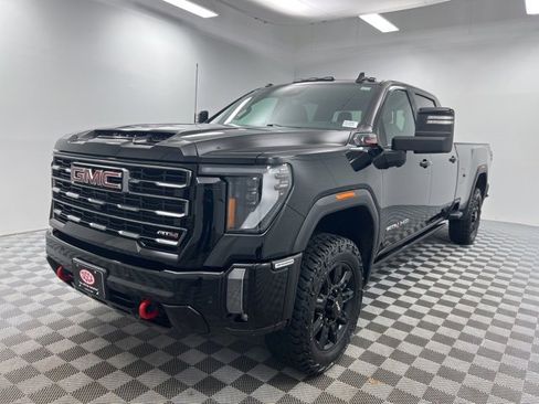 Used 2024 GMC Sierra 3500 AT4 w/ AT4 Premium Plus Package image 2